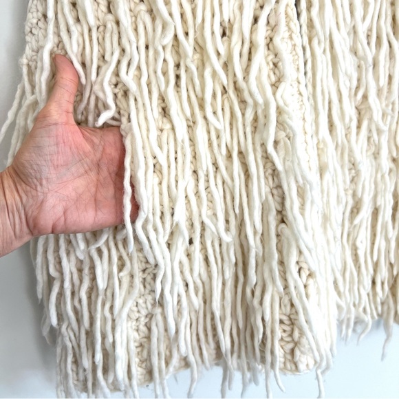 ECOTE Natural Cream Wool Blend Fringe Shaggy Knit Hoodie Zipper Vest Sz M NWT - Picture 5 of 13